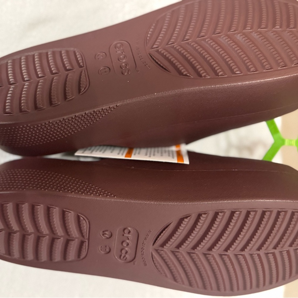 Crocs Classic Platform Slides Women Size 11 Dark Cherry Retro Sandals Beach - Picture 5 of 8